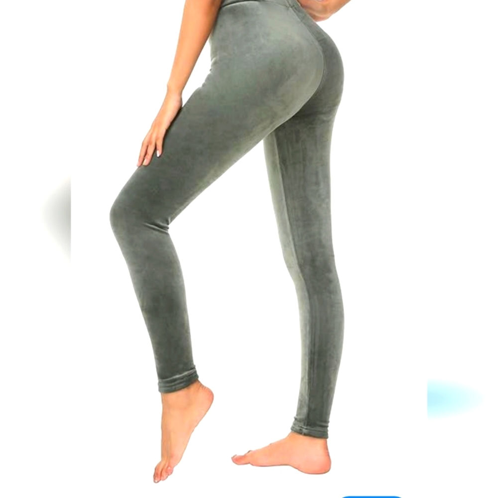 NWT Spanx Velvet leggings,Dark palm,Medium